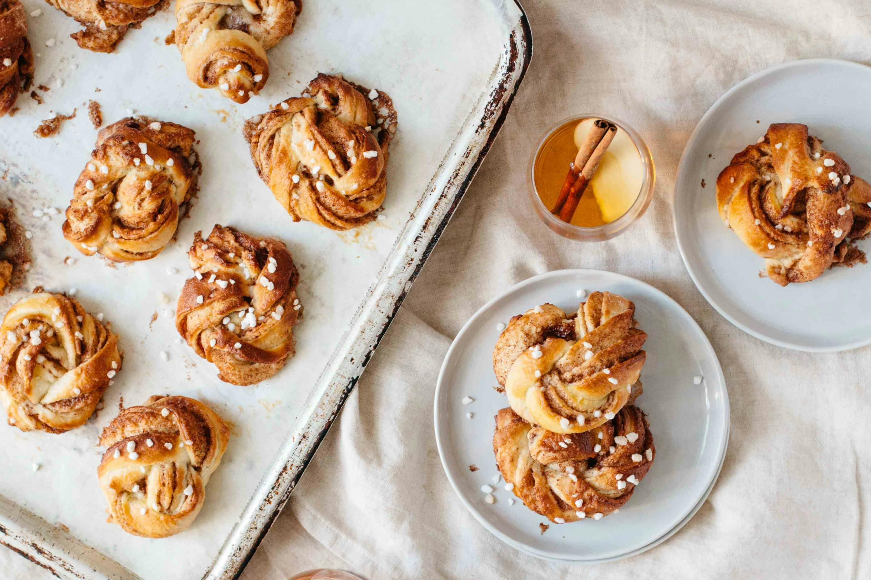 Norwegische Zimtknoten mit Vanille und Cardamom